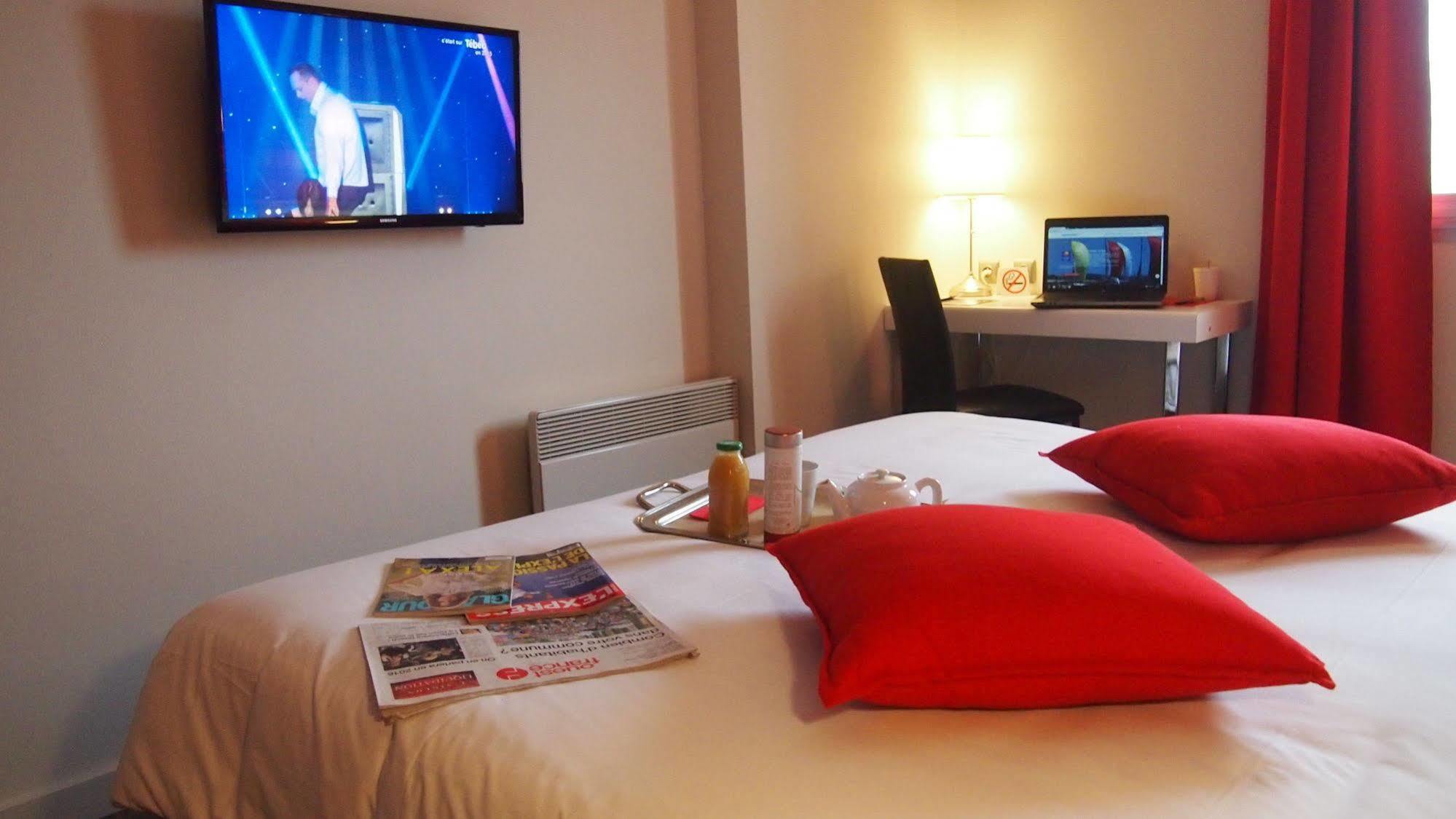 Comfort Hotel Rosporden Concarneau Bagian luar foto