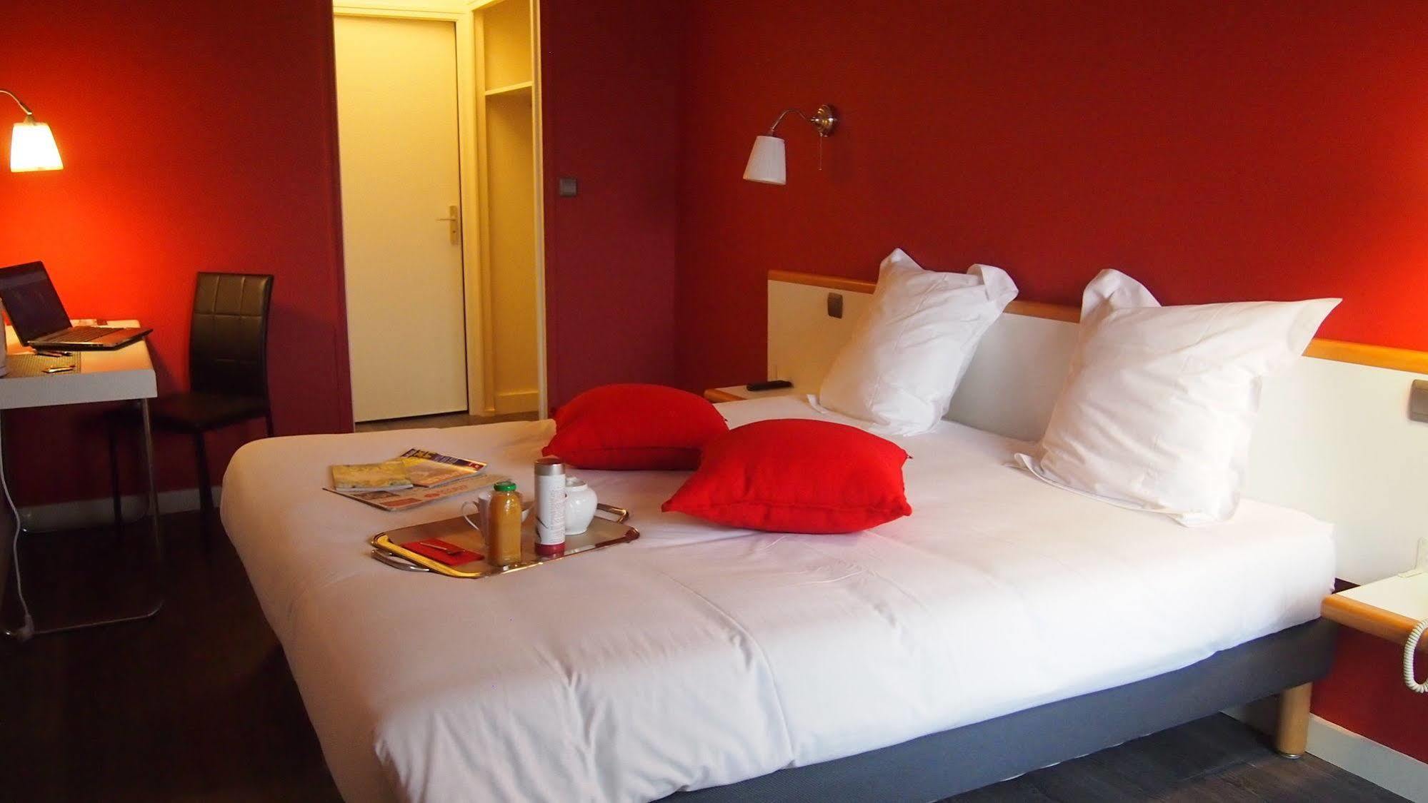 Comfort Hotel Rosporden Concarneau Bagian luar foto